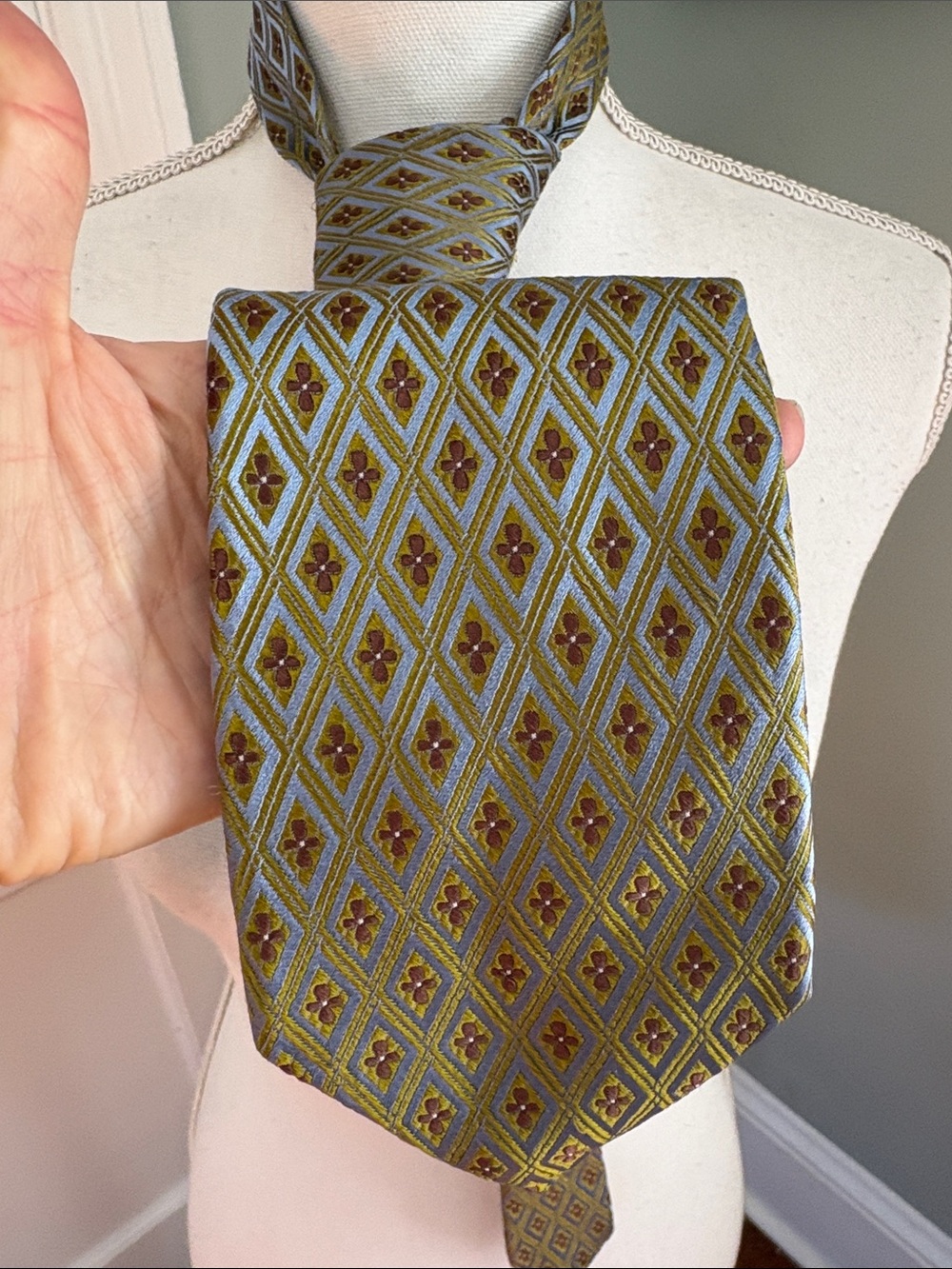 NWT Vintage Ike Behar Olive Light Blue Diamond Pattern 100% Silk Tie